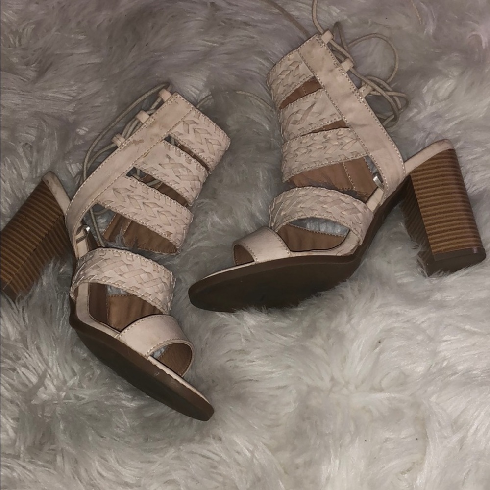 Report sandals with chunky heel